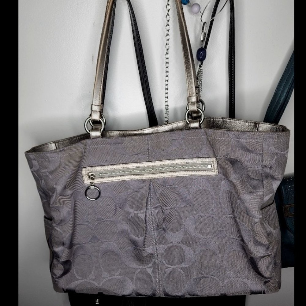 XL coach bag